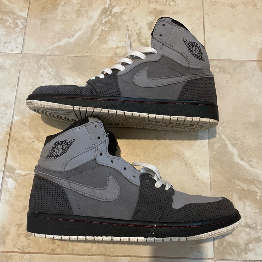 Jordan 1 high size 9